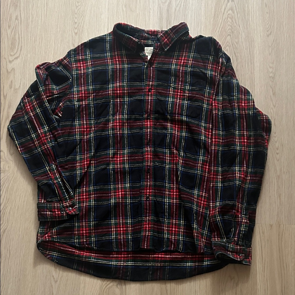 L.L. Bean Black and Red Plaid Button Down Flannel Shirt XXL